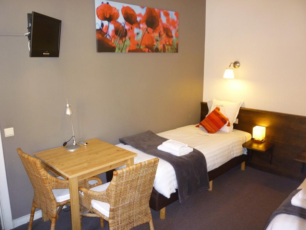 Hotel Ambrosia Ypres Cameră foto
